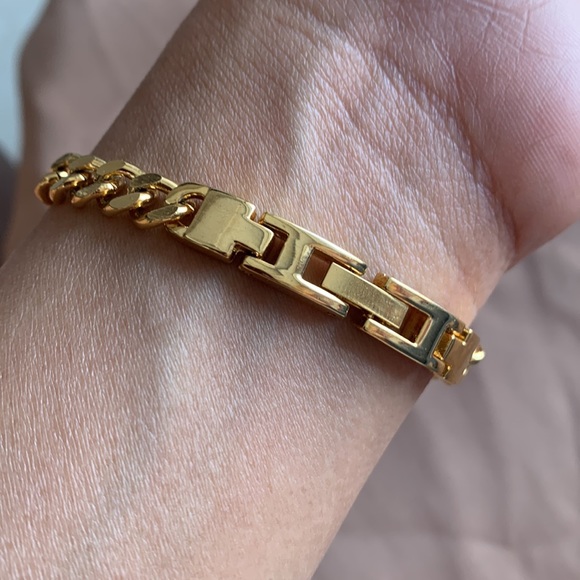 Adjustable Gold Bracelet - Picture 3 of 4
